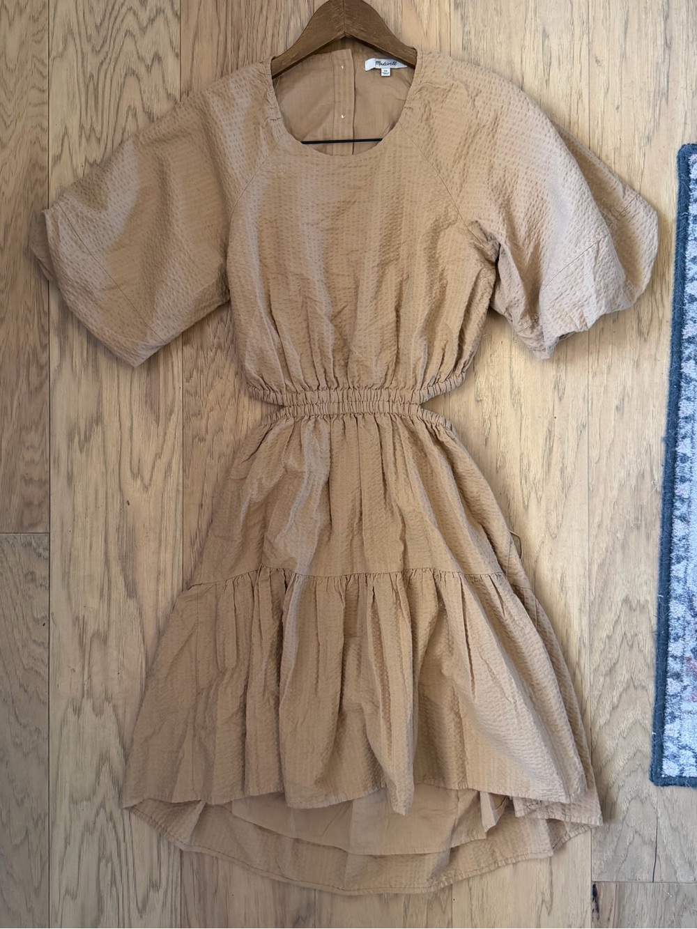 Madewell Tan Puff-Sleeve Tiered Side Cutouts, Size XS